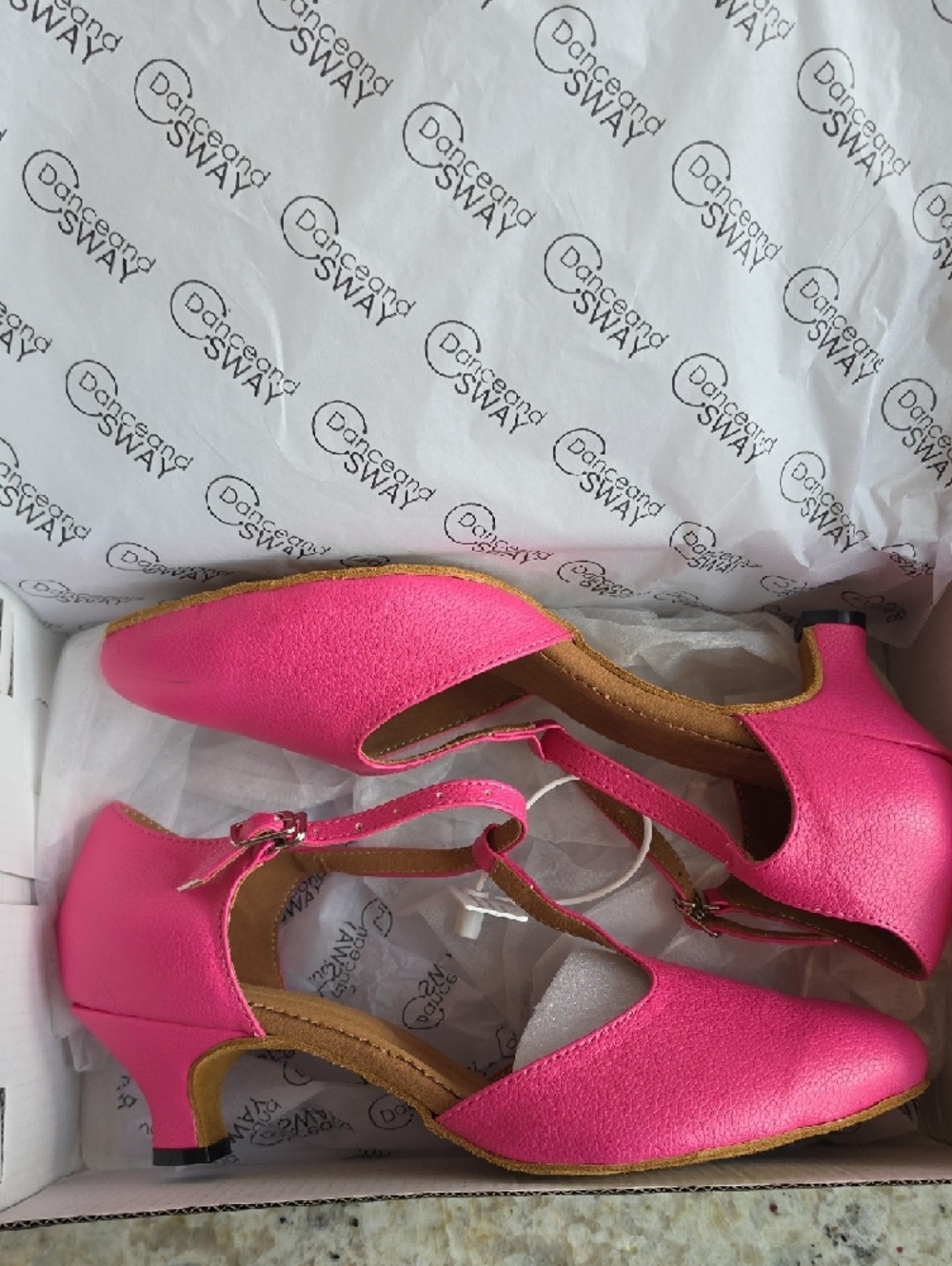 Fuchsia T-Strap Low Heel Pumps for Women - Picture 6 of 6